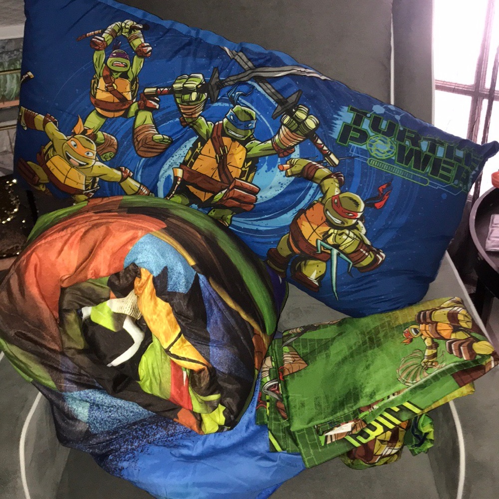 Teenage Mutant Ninja Turtle Comforter & Sheet Set